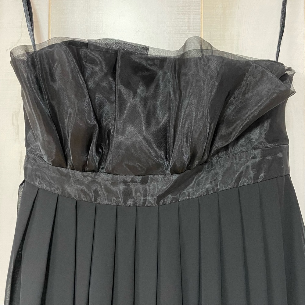 White House Black Market Black Strapless Pleated Dress Sz 8 Babydoll - Picture 5 of 6